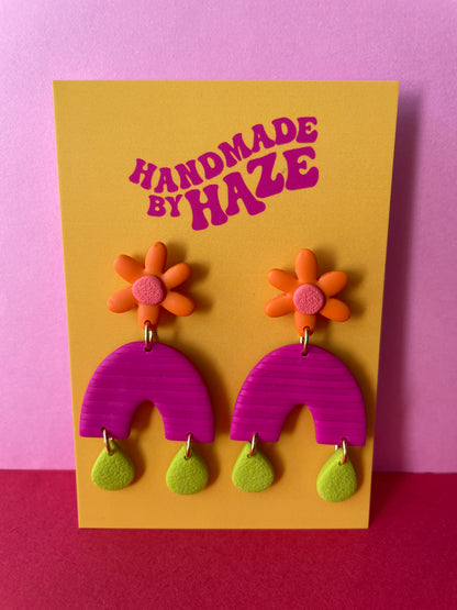 Daisy teardrop arches