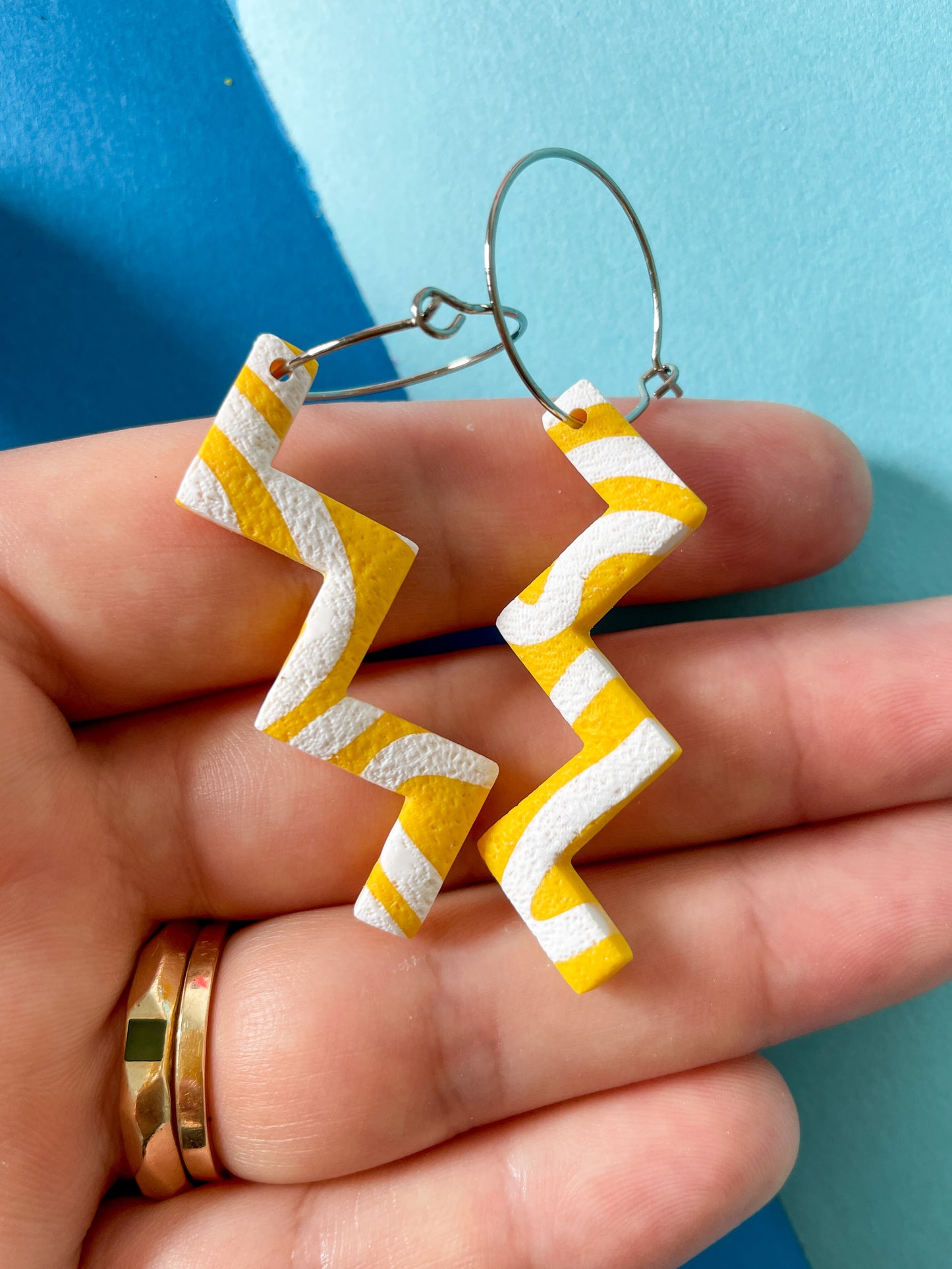 Isobar Zig Zags