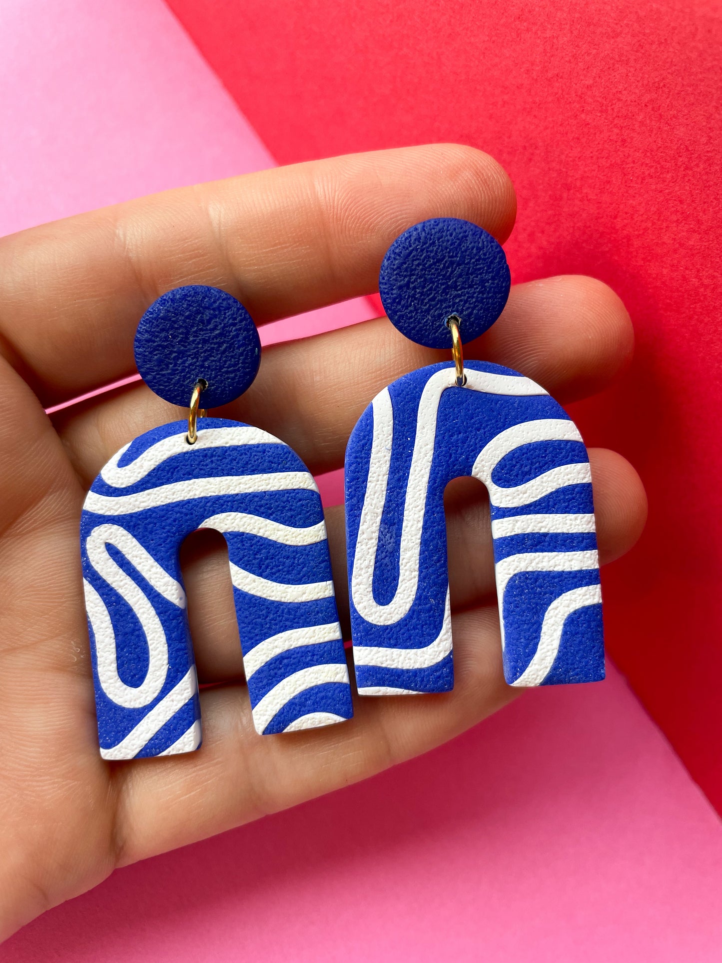 Isobar Arches - Blue