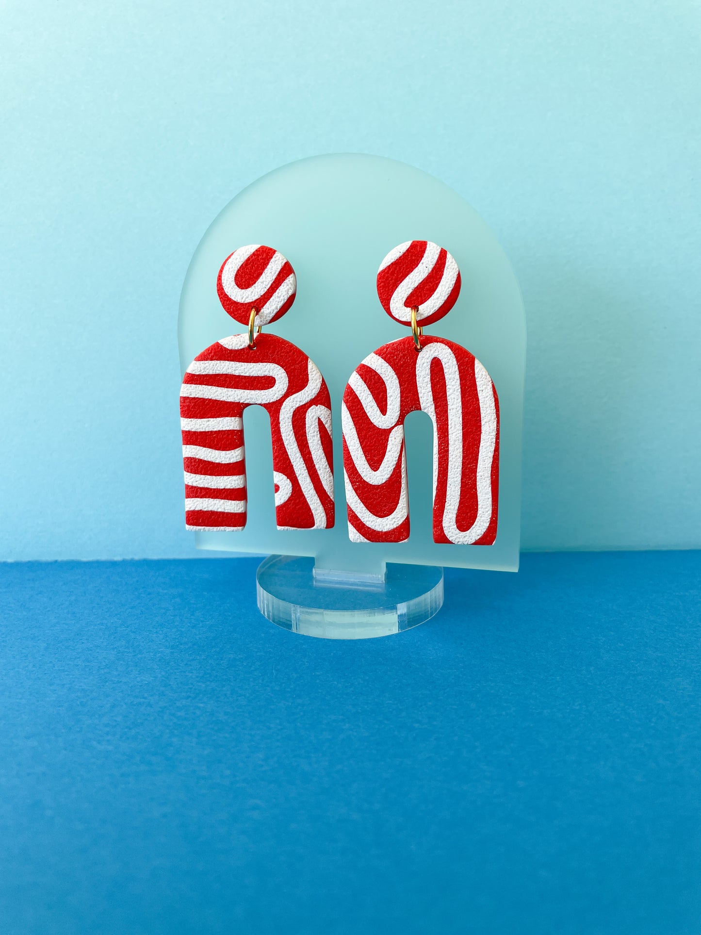 Isobar Arches - Red